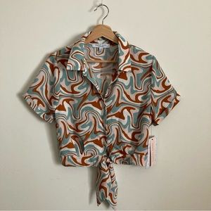 Earth Swirl Cropped Tie Blouse, size M,  NWT